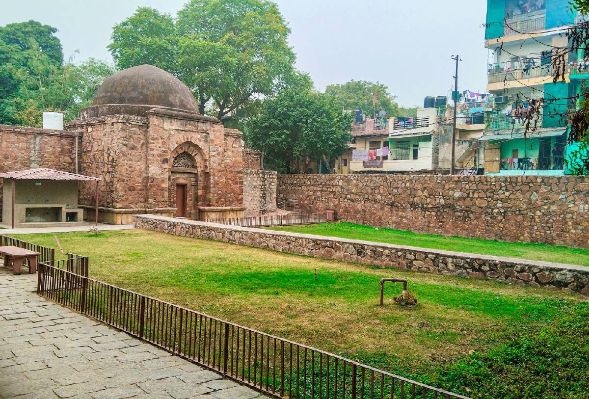 Hauz Khas Fort near Casa Inali, a couple-friendly homestay in Hauz Khas