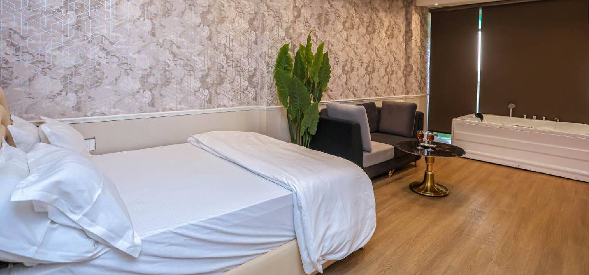 Couple-friendly room at Casa Inali, near Hauz Khas nightlife